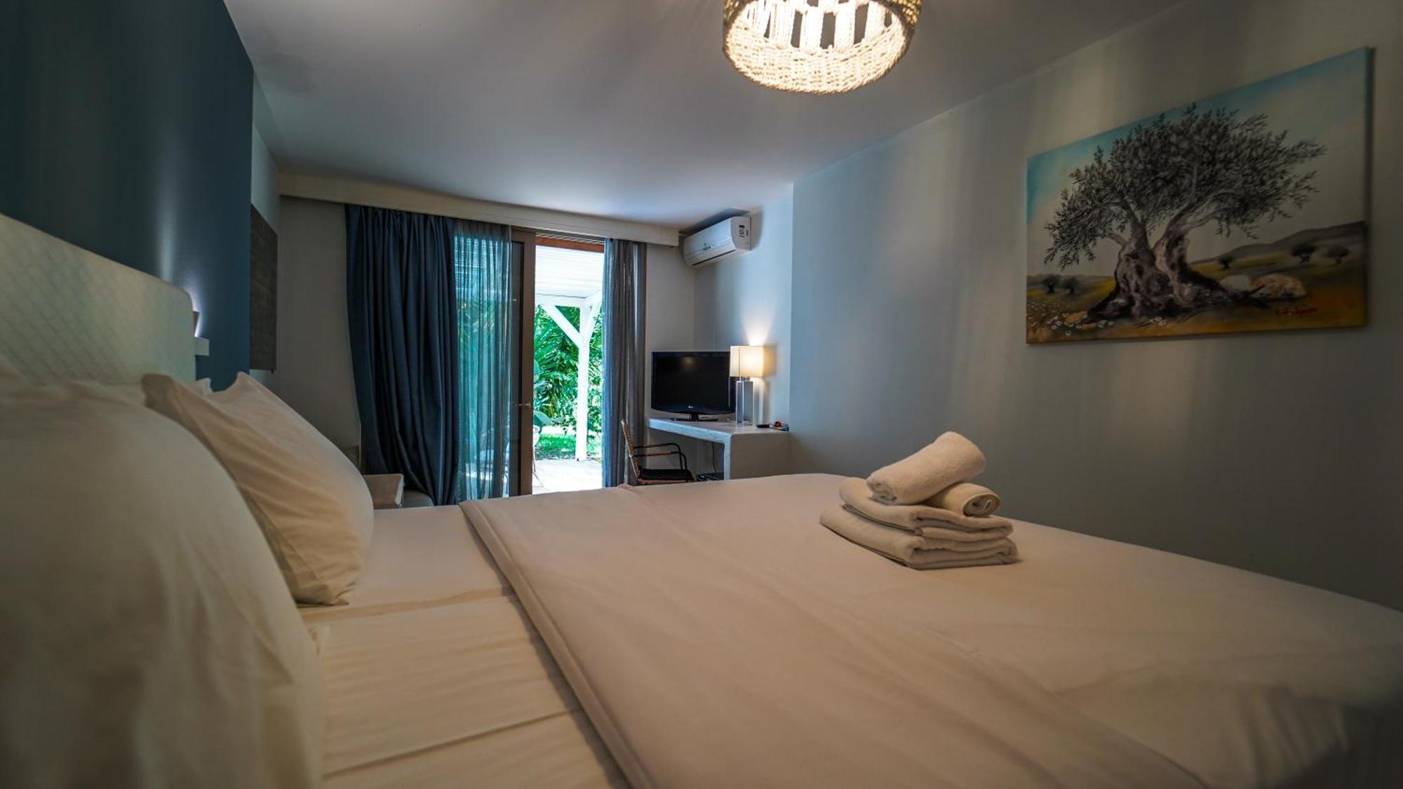 Cape North West Hotel Parga Luaran gambar